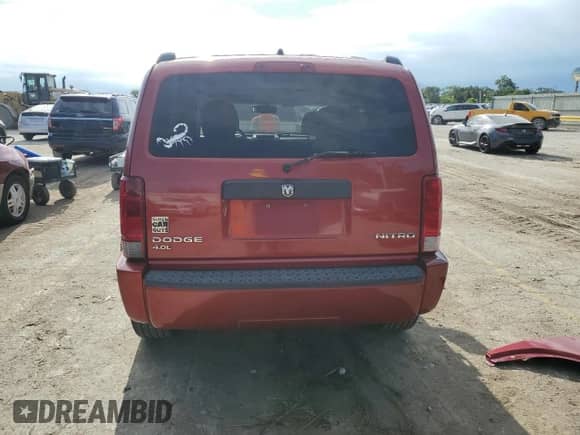 2011 Dodge Nitro Heat with VIN 1D4PT4GX8BW510096, listed as a Copart auction lot 62066875 with 185,434 mi miles and Salvage title. Bid and sale history available at DreamBid. Image 6.