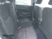 2023 Mitsubishi Outlander ES z VIN JA4ARUAU9PU014995, wystawiony jako IAAI lot #41550250 z przebiegiem 34 388 mil mil oraz . Historia ofert i sprzedaży dostępna na DreamBid. Obrazek 8.