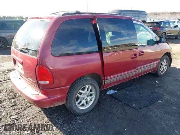 1999 Dodge Caravan SE с VIN 1B4GP45G7XB554879, выставлен на аукционе IAAI как лот 41644242 с пробегом Не указан миль и . История ставок и продаж доступна на DreamBid. Изображение 4.