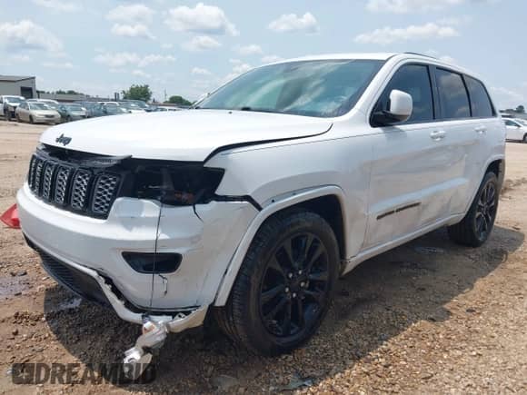 2019 Jeep Grand Cherokee Altitude с VIN 1C4RJEAG5KC542855, выставлен на аукционе IAAI как лот 42388896 с пробегом 100 269 миль миль и . История ставок и продаж доступна на DreamBid. Изображение 17.