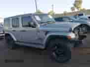 2021 Jeep Wrangler Unlimited Sahara Altitude z VIN 1C4HJXEG9MW522241, wystawiony jako IAAI lot #42647966 z przebiegiem 55 789 mil mil oraz . Historia ofert i sprzedaży dostępna na DreamBid. Obrazek 14.