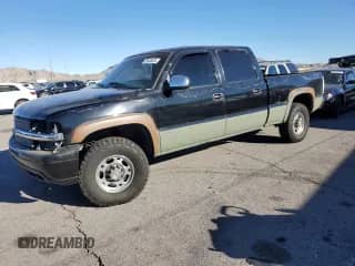 2001 Chevrolet Silverado 1500HD LS с VIN 1GCGC13U11F200328, выставлен на аукционе Copart как лот 79548524 с пробегом 225 971 миль миль и Списание • Salvage title. История ставок и продаж доступна на DreamBid. Изображение 1.