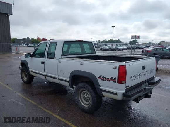 1997 Chevrolet Silverado 2500 с VIN 1GCGK29R3VE256620, выставлен на аукционе IAAI как лот 43458914 с пробегом 253 629 миль миль и . История ставок и продаж доступна на DreamBid. Изображение 3.
