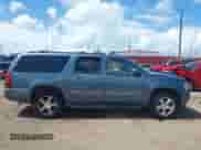 2010 Chevrolet Suburban LT z VIN 1GNUCJE01AR142336, wystawiony jako IAAI lot #42569262 z przebiegiem 298 479 mil mil oraz . Historia ofert i sprzedaży dostępna na DreamBid. Obrazek 13.