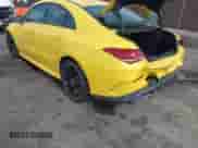 2020 Mercedes-Benz CLA 250 z VIN WDD5J4GB6LN022969, wystawiony jako IAAI lot #42831289 z przebiegiem 57 776 mil mil oraz . Historia ofert i sprzedaży dostępna na DreamBid. Obrazek 3.