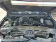 2013 Chevrolet Silverado 2500HD LTZ z VIN 1GC1KYE80DF166324, wystawiony jako Copart lot #56515545 z przebiegiem 584 289 mil mil oraz Szkoda całkowita • Salvage title. Historia ofert i sprzedaży dostępna na DreamBid. Obrazek 11.