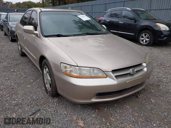 2000 Honda Accord EX with VIN 1HGCG6579YA108707, listed as a IAAI auction lot 43554790 with 192,912 mi miles and . Bid and sale history available at DreamBid. Image 6.