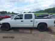 2002 Dodge Dakota with VIN 1B7HL38ZX2S625110, listed as a IAAI auction lot 42511915 with 262,217 mi miles and . Bid and sale history available at DreamBid. Image 15.
