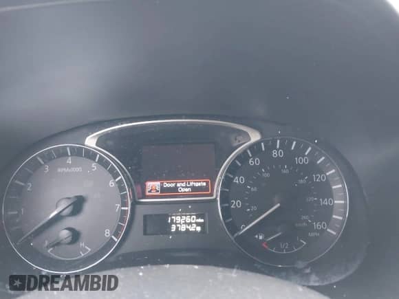 2015 Nissan Pathfinder SL с VIN 5N1AR2MN4FC698515, выставлен на аукционе IAAI как лот 41853681 с пробегом 179 260 миль миль и . История ставок и продаж доступна на DreamBid. Изображение 7.