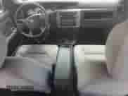 2008 Dodge Dakota SLT z VIN 1D7HW48N38S546077, wystawiony jako Copart lot #56600265 z przebiegiem 234 448 mil mil oraz Szkoda całkowita • Salvage title. Historia ofert i sprzedaży dostępna na DreamBid. Obrazek 8.