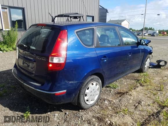 2011 Hyundai Elantra GLS с VIN KMHDB8AE6BU121210, выставлен на аукционе Copart как лот 65235345 с пробегом Не указан миль и Списание • Salvage title. История ставок и продаж доступна на DreamBid. Изображение 3.