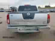 2007 Nissan Frontier SE z VIN 1N6AD07W57C428056, wystawiony jako Copart lot #67473095 z przebiegiem 119 662 mil mil oraz Szkoda całkowita • Salvage title. Historia ofert i sprzedaży dostępna na DreamBid. Obrazek 6.