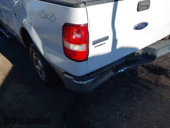 2007 Ford F-150 XL with VIN 1FTRF14V67NA58337, listed as a IAAI auction lot 43410917 with 300,414 mi miles and . Bid and sale history available at DreamBid. Image 6.