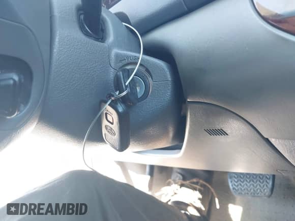 2005 Toyota Camry LE with VIN 4T1BF30K85U088785, listed as a IAAI auction lot 41782321 with 312,552 mi miles and . Bid and sale history available at DreamBid. Image 11.