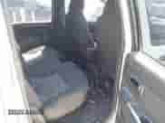 2007 Chevrolet Colorado 2LT z VIN 1GCCS13E778158559, wystawiony jako IAAI lot #42843552 z przebiegiem 287 786 mil mil oraz . Historia ofert i sprzedaży dostępna na DreamBid. Obrazek 8.