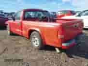2002 Dodge Dakota z VIN 1B7FL36N02S506313, wystawiony jako IAAI lot #41587367 z przebiegiem 65 304 mil mil oraz . Historia ofert i sprzedaży dostępna na DreamBid. Obrazek 3.