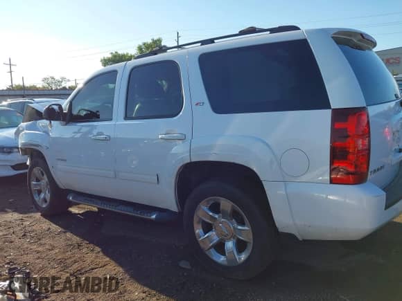 2011 Chevrolet Tahoe LT с VIN 1GNSKBE07BR399485, выставлен на аукционе IAAI как лот 43258165 с пробегом 148 033 миль миль и . История ставок и продаж доступна на DreamBid. Изображение 15.