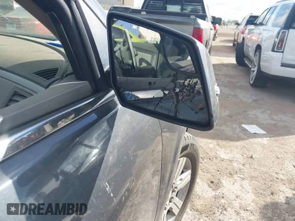 2011 Chevrolet Traverse 2LT z VIN 1GNKVJED5BJ112308, wystawiony jako IAAI lot #43008167 z przebiegiem 164 022 mil mil oraz . Historia ofert i sprzedaży dostępna na DreamBid. Obrazek 14.