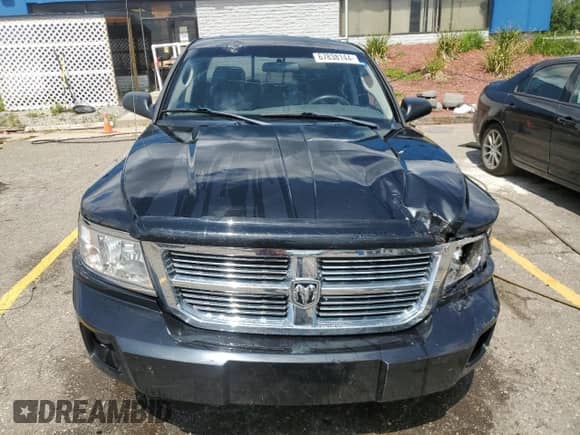 2008 Dodge Dakota Laramie with VIN 1D7HW58N98S637053, listed as a Copart auction lot 67838144 with 139,290 mi miles and Salvage title. Bid and sale history available at DreamBid. Image 5.