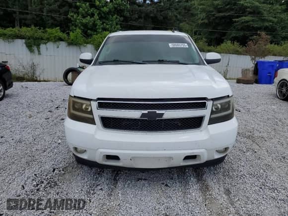 2009 Chevrolet Suburban 2LT z VIN 1GNFC26009R221425, wystawiony jako Copart lot #59505755 z przebiegiem 282 828 mil mil oraz Szkoda całkowita • Salvage title. Historia ofert i sprzedaży dostępna na DreamBid. Obrazek 5.