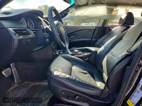 2007 BMW 5 Series 530xi с VIN WBANF73517CU24605, выставлен на аукционе Copart как лот 80943175 с пробегом 206 298 миль миль и Списание • Salvage title. История ставок и продаж доступна на DreamBid. Изображение 7.