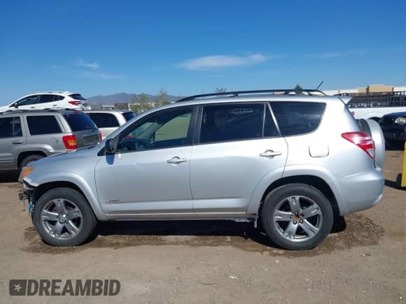 2009 Toyota RAV4 Sport with VIN JTMZK32V29D000714, listed as a IAAI auction lot 42014155 with 162,492 mi miles and . Bid and sale history available at DreamBid. Image 15.