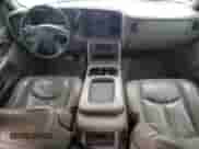 2005 Chevrolet Silverado 1500 Z71 with VIN 2GCEK13T051203705, listed as a Copart auction lot 90085835 with 181,125 mi miles and Clean title. Bid and sale history available at DreamBid. Image 8.