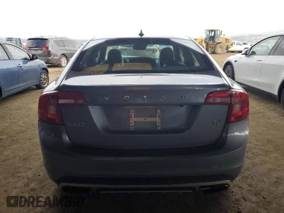 2016 Volvo S60 T5 Platinum с VIN YV4612UM9G2000798, выставлен на аукционе Copart как лот 51291625 с пробегом 79 181 миль миль и Списание • Salvage title. История ставок и продаж доступна на DreamBid. Изображение 6.