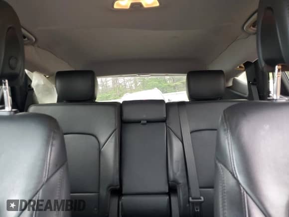 2016 Hyundai Santa Fe с VIN 5XYZUDLAXGG316369, выставлен на аукционе Copart как лот 61078755 с пробегом 115 054 миль миль и Списание • Salvage title. История ставок и продаж доступна на DreamBid. Изображение 10.