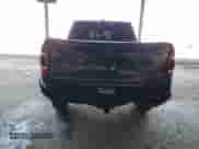 2019 Ram 1500 z VIN 1C6RRELG7KN716670, wystawiony jako Copart lot #70481274 z przebiegiem 115 830 mil mil oraz Szkoda całkowita • Salvage title. Historia ofert i sprzedaży dostępna na DreamBid. Obrazek 6.