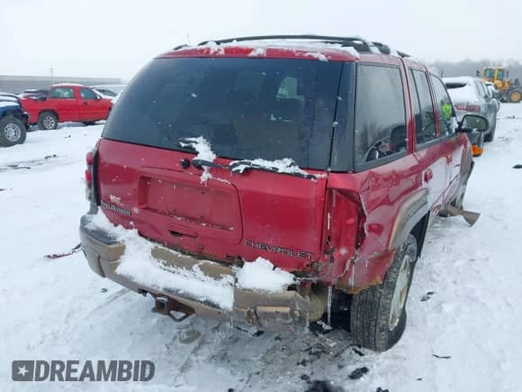 2002 Chevrolet TrailBlazer LS with VIN 1GNDT13S722412684, listed as a IAAI auction lot 41621413 with 162,244 mi miles and . Bid and sale history available at DreamBid. Image 4.