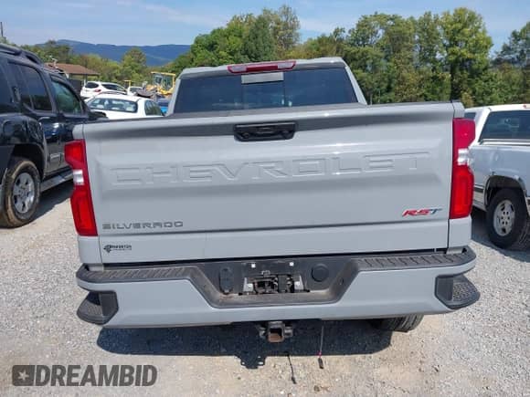 2024 Chevrolet Silverado 1500 RST with VIN 2GCUDEED2R1240604, listed as a IAAI auction lot 43225776 with 19,096 mi miles and . Bid and sale history available at DreamBid. Image 16.