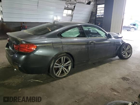 2015 BMW 4 Series 435i xDrive z VIN WBA3R5C50FK371452, wystawiony jako Copart lot #58782105 z przebiegiem Nie podano mil oraz Czysty tytuł • Clean title. Historia ofert i sprzedaży dostępna na DreamBid. Obrazek 3.