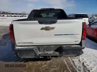 2024 Chevrolet Silverado EV Work Truck z VIN 1GC10VEL3RU207993, wystawiony jako Copart lot #88139745 z przebiegiem Nie podano mil oraz Szkoda całkowita • Salvage title. Historia ofert i sprzedaży dostępna na DreamBid. Obrazek 6.