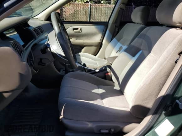 2001 Toyota Camry CE z VIN JT2BG22K410606619, wystawiony jako Copart lot #80817125 z przebiegiem 161 201 mil mil oraz Szkoda całkowita • Salvage title. Historia ofert i sprzedaży dostępna na DreamBid. Obrazek 7.