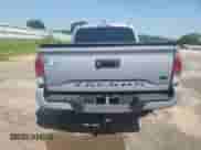 2020 Toyota Tacoma SR5 z VIN 3TMCZ5AN3LM365185, wystawiony jako Copart lot #65887715 z przebiegiem 123 533 mil mil oraz Szkoda całkowita • Salvage title. Historia ofert i sprzedaży dostępna na DreamBid. Obrazek 6.