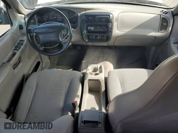 1999 Ford Explorer XL with VIN 1FMZU32X8XZB64735, listed as a Copart auction lot 82251585 with 189,401 mi miles and Salvage title. Bid and sale history available at DreamBid. Image 8.