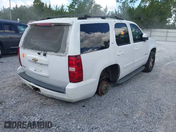2007 Chevrolet Tahoe LTZ with VIN 1GNFC13J07J153453, listed as a IAAI auction lot 42691432 with Not provided miles and . Bid and sale history available at DreamBid. Image 4.