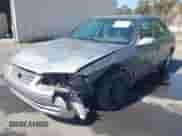1999 Toyota Camry LE z VIN 4T1BF28K2XU074964, wystawiony jako IAAI lot #43209741 z przebiegiem 220 823 mil mil oraz . Historia ofert i sprzedaży dostępna na DreamBid. Obrazek 18.