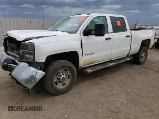 2019 Chevrolet Silverado 2500HD Work Truck z VIN 1GC1KREG9KF149015, wystawiony jako Copart lot #69301074 z przebiegiem 190 327 mil mil oraz Szkoda całkowita • Salvage title. Historia ofert i sprzedaży dostępna na DreamBid. Obrazek 1.
