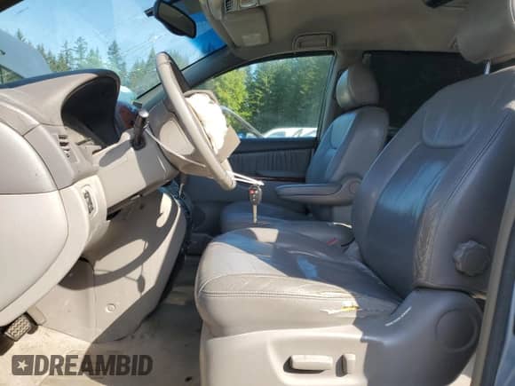 2004 Toyota Sienna XLE z VIN 5TDZA22C84S156121, wystawiony jako Copart lot #81265855 z przebiegiem Nie podano mil oraz Szkoda całkowita • Salvage title. Historia ofert i sprzedaży dostępna na DreamBid. Obrazek 7.