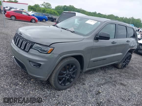2021 Jeep Grand Cherokee Laredo E z VIN 1C4RJFAG1MC655503, wystawiony jako IAAI lot #42387765 z przebiegiem 38 423 mil mil oraz . Historia ofert i sprzedaży dostępna na DreamBid. Obrazek 17.