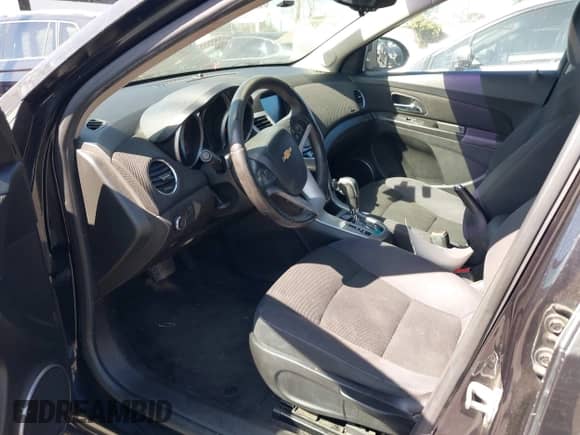 2013 Chevrolet Cruze 1LT с VIN 1G1PC5SB0D7223291, выставлен на аукционе IAAI как лот 43111312 с пробегом 195 013 миль миль и . История ставок и продаж доступна на DreamBid. Изображение 13.