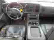 2005 Chevrolet Silverado 1500 Z71 с VIN 1GCEK19B35E131668, выставлен на аукционе Copart как лот 59281705 с пробегом 202 012 миль миль и Списание • Salvage title. История ставок и продаж доступна на DreamBid. Изображение 8.