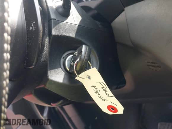 2014 Ford Escape SE с VIN 1FMCU0GX0EUC97934, выставлен на аукционе IAAI как лот 43559551 с пробегом 198 518 миль миль и . История ставок и продаж доступна на DreamBid. Изображение 11.