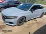 2021 Honda Accord Sport z VIN 1HGCV2F32MA013927, wystawiony jako IAAI lot #42712957 z przebiegiem 69 525 mil mil oraz . Historia ofert i sprzedaży dostępna na DreamBid. Obrazek 2.