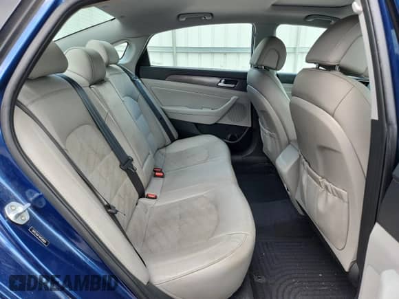 2017 Hyundai Sonata Sport с VIN 5NPE34AF7HH536904, выставлен на аукционе Copart как лот 69946705 с пробегом 96 890 миль миль и Списание • Salvage title. История ставок и продаж доступна на DreamBid. Изображение 10.