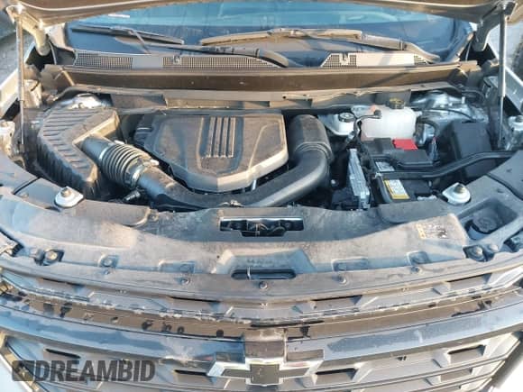 2024 Chevrolet Traverse FWD LS with VIN 1GNEREKS4RJ147976, listed as a IAAI auction lot 43356321 with 18,378 mi miles and . Bid and sale history available at DreamBid. Image 10.