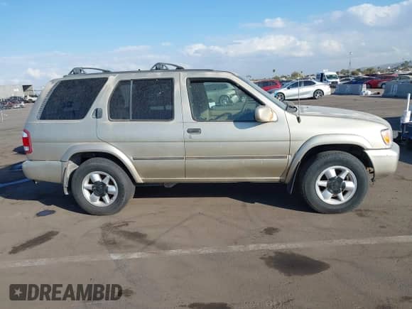 2000 Nissan Pathfinder XE z VIN JN8AR07S0YW428309, wystawiony jako IAAI lot #41432879 z przebiegiem 271 170 mil mil oraz . Historia ofert i sprzedaży dostępna na DreamBid. Obrazek 13.