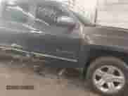 2014 Chevrolet Silverado 1500 LTZ z VIN 3GCUKSEJ5EG296189, wystawiony jako IAAI lot #42941946 z przebiegiem 196 524 mil mil oraz . Historia ofert i sprzedaży dostępna na DreamBid. Obrazek 6.